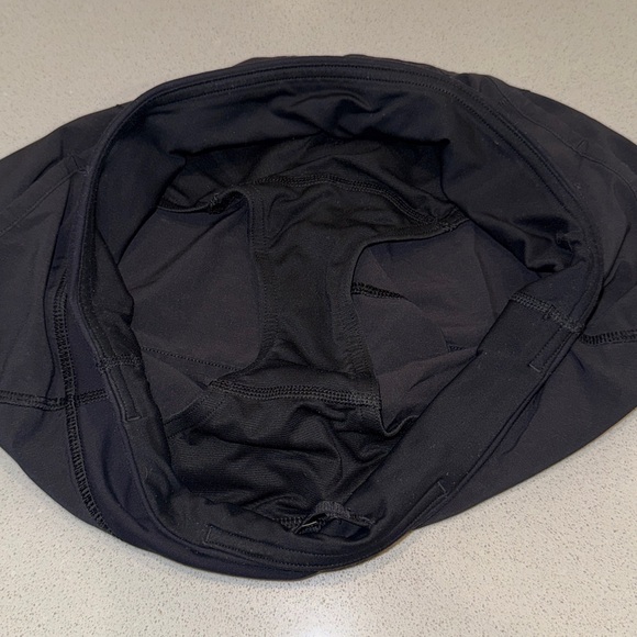 Lululemon Speed Shorts 2.5” Low Rise Size 6 - Picture 6 of 8